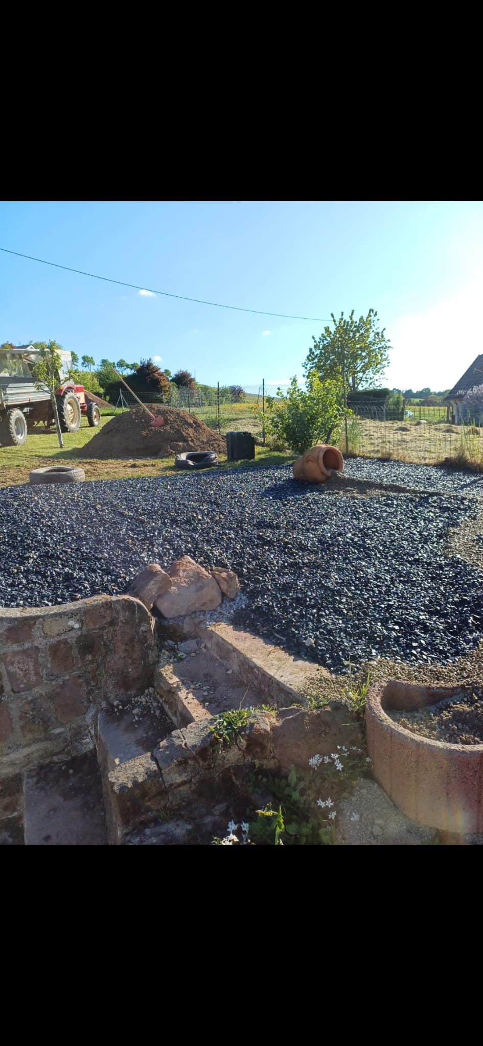 Gartengestaltung mit Kies und Naturstein