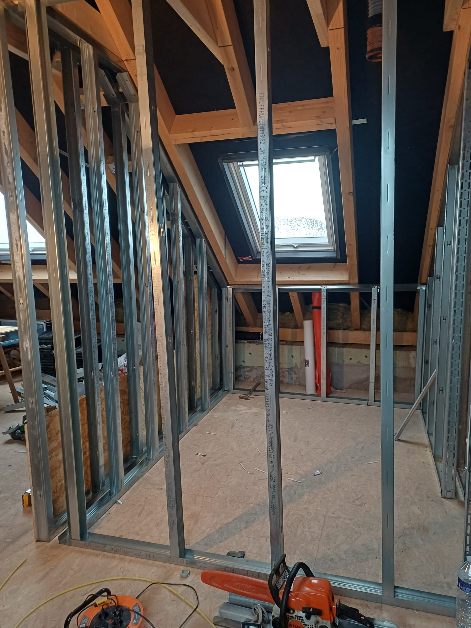 Dachgeschoss Trockenbau mit Ständerwerk